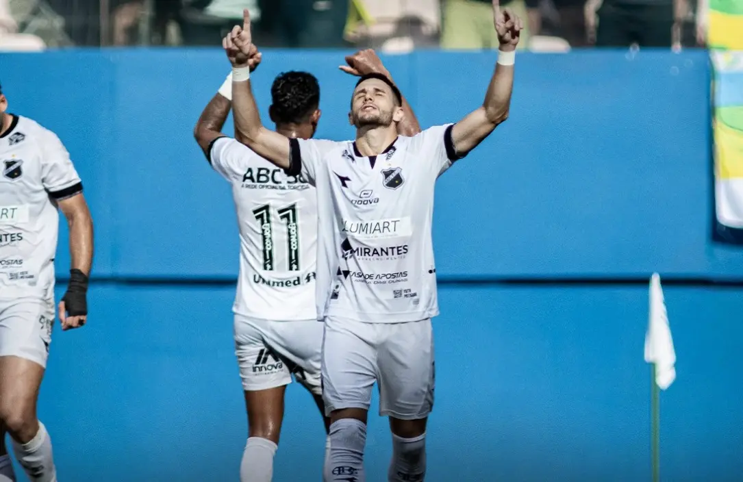 ABC e Uberlândia abrem vantagem nas quartas de final da Série D