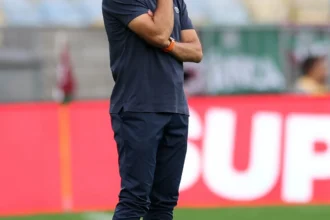 Abel Ferreira aponta erros defensivos após revés do Palmeiras para o Fluminense