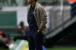 Abel Ferreira aponta falta de inspiração técnica em empate do Palmeiras