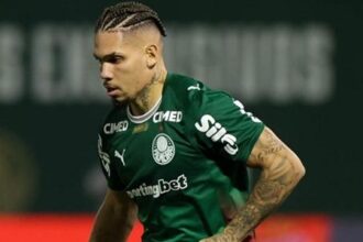 Abel Ferreira detalha ausência de Paulinho em vitória do Palmeiras sobre o Fortaleza