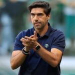 Abel Ferreira revela cobrança interna e pede apoio da torcida do Palmeiras