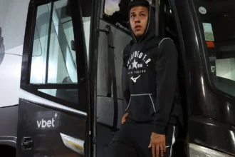 Acordo com Dínamo Moscou pavimenta possível saída de Matheus Martins do Botafogo
