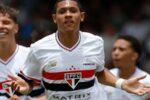 Ajax formaliza proposta pelo atacante Tetê ao São Paulo