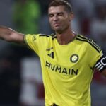 Al-nassr vira placar contra Al-ettifaq após expulsão de Bento e irritação de Cristiano Ronaldo