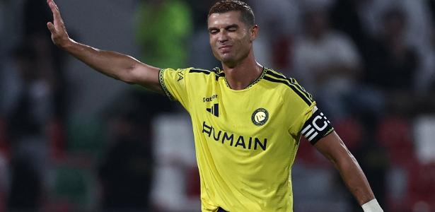 Al-nassr vira placar contra Al-ettifaq após expulsão de Bento e irritação de Cristiano Ronaldo