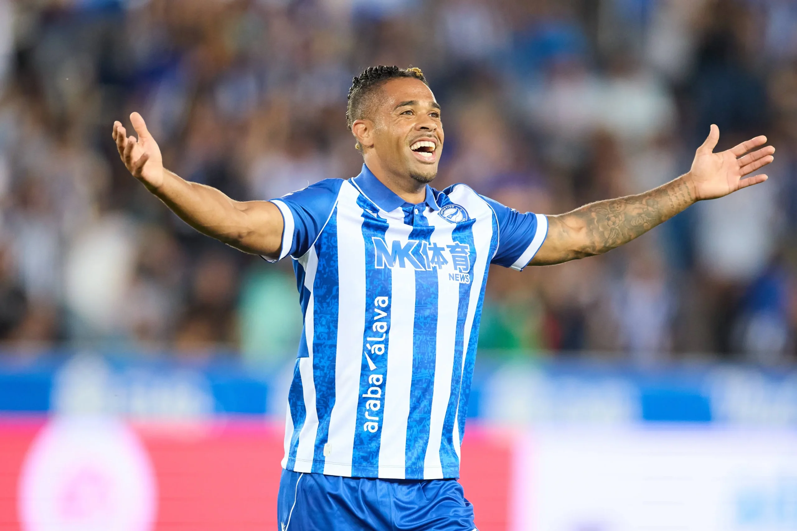 Alavés busca empate contra Rayo Vallecano e mantém liderança no Campeonato Espanhol