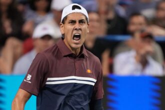 Alejandro Tabilo supera Ben Shelton e avança no ATP 500 de Washington