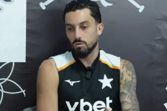 Alex Telles projeta renovação com Botafogo e destaca nova gestão