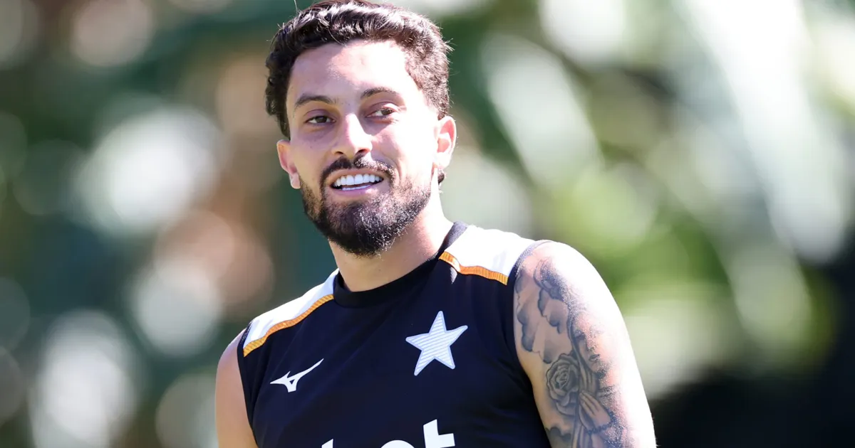 Alex Telles reflete sobre superação do Botafogo após crise na gestão da SAF