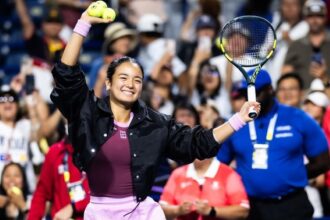 Alexandra Eala impulsiona popularidade do tênis nas Filipinas após sucesso no circuito