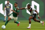 Allan emociona torcida em possível adeus ao Palmeiras antes de negociação com o City