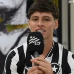 Álvaro Montoro renova com Botafogo até 2030 e projeta vaga na Libertadores