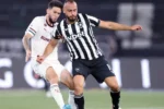 Análise aponta desequilíbrio ofensivo e falhas estratégicas no Botafogo
