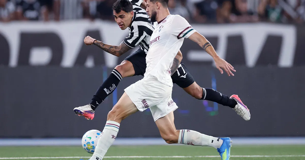 Análise aponta potencial de evolução do Botafogo após empate com Fluminense