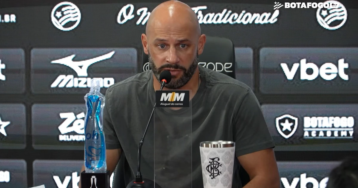 Análise aponta que momento de Franclim no Botafogo reflete limitações do elenco e da carreira