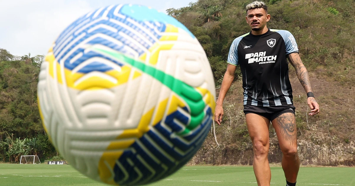 Análise sobre o possível retorno de Tiquinho Soares ao Botafogo