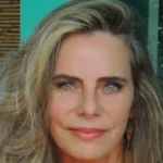 Aos 74 anos, Bruna Lombardi revela pilares de sua longevidade e bem-estar