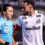 Arbitragem e a polêmica postura de Neymar em campo