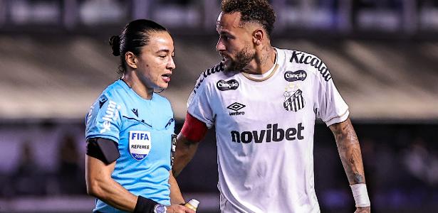 Arbitragem e a polêmica postura de Neymar em campo