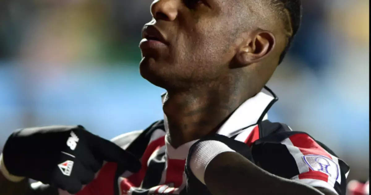 Arboleda revela luta contra depressão após marcar gol decisivo pelo São Paulo