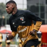 Arboleda treina normalmente e reforça São Paulo para duelo contra o Red Bull Bragantino