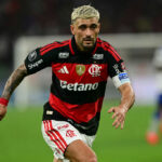 Arrascaeta brilha e coloca o Flamengo em vantagem com finalização precisa