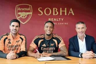 Arsenal reforça sistema defensivo com a contratação de Ezri Konsa