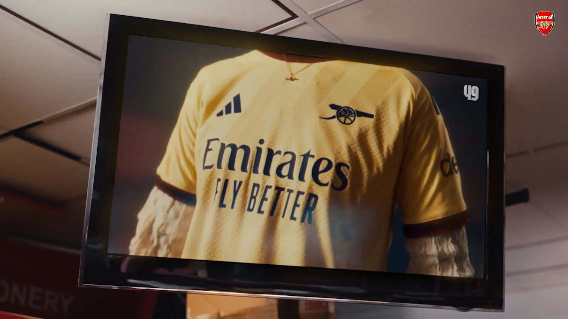 Arsenal resgata tradição com novo uniforme amarelo para a temporada 2026/27