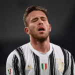 Arthur Melo e Juventus encerram vínculo; meio-campista brasileiro agora é agente livre