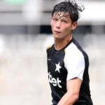 Arthur Novaes desperta interesse de clubes europeus e americanos