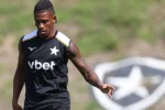 Atalanta realiza oferta por Danilo e Botafogo avalia recusa
