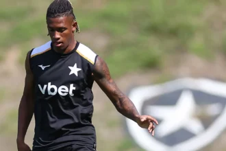 Atalanta realiza oferta por Danilo e Botafogo avalia recusa