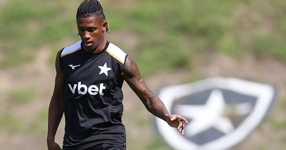 Atalanta realiza oferta por Danilo e Botafogo avalia recusa
