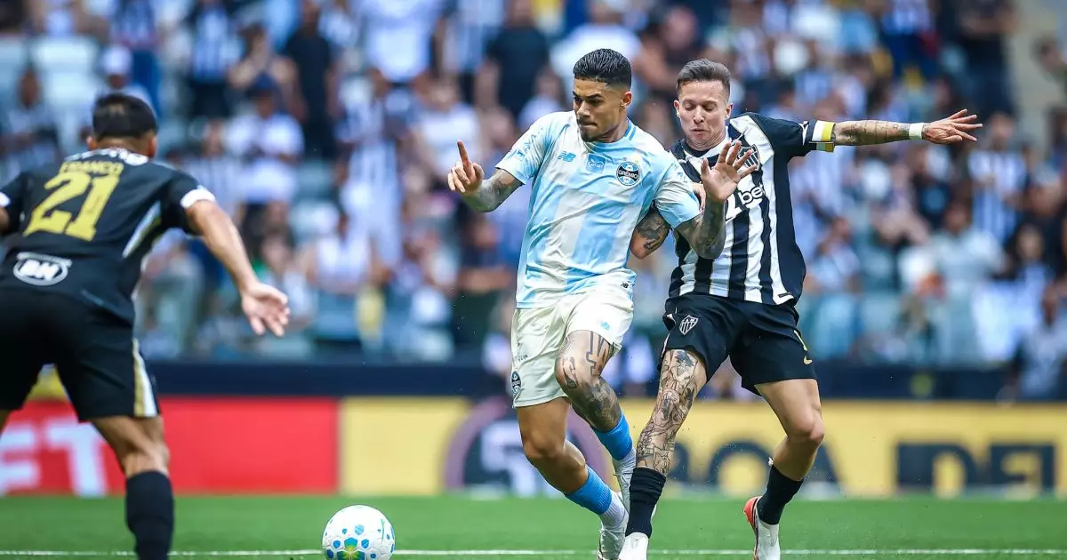 Atlético atropela Grêmio por 3 a 0 e tricolor foca no Bragantino após revés em Minas