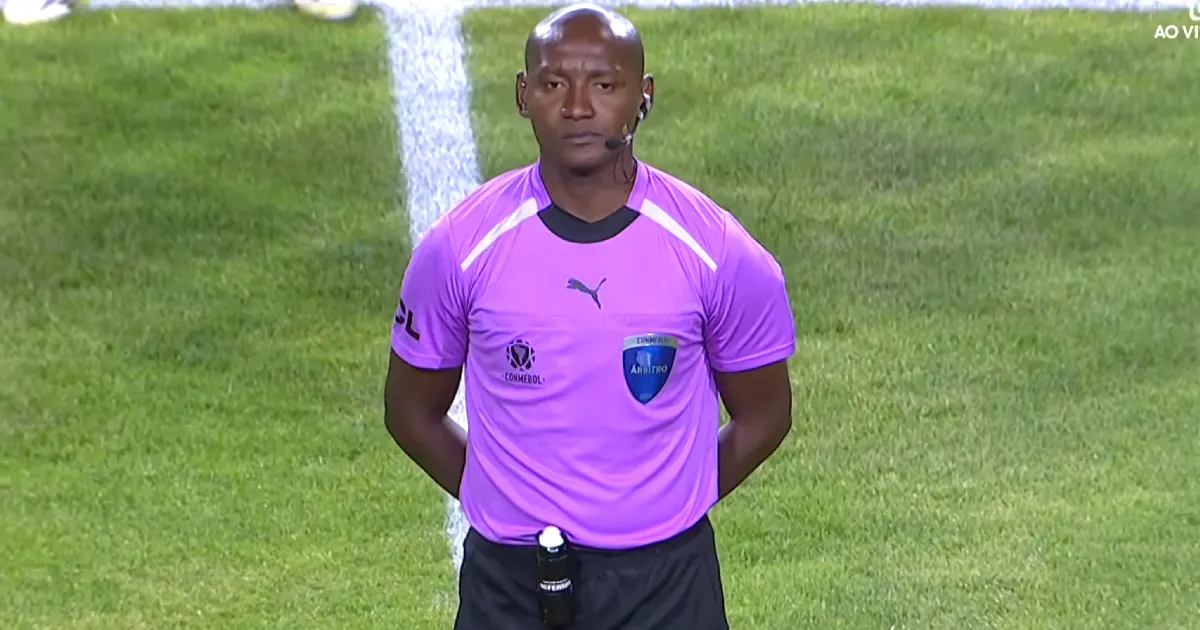 Augusto Aragón é o árbitro escalado para o duelo entre Cienciano e Botafogo