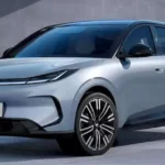 Baic oficializa chegada ao brasil com dois carros elétricos revelados no festival interlagos