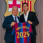 Barcelona oficializa permanência definitiva de João Cancelo até 2029