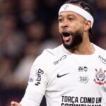 Bastidores da renovação de Memphis Depay no Corinthians revelam estratégia financeira