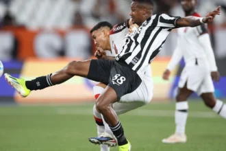 Bellão detalha estratégia tática com Edenílson e projeta retorno de Danilo ao Botafogo