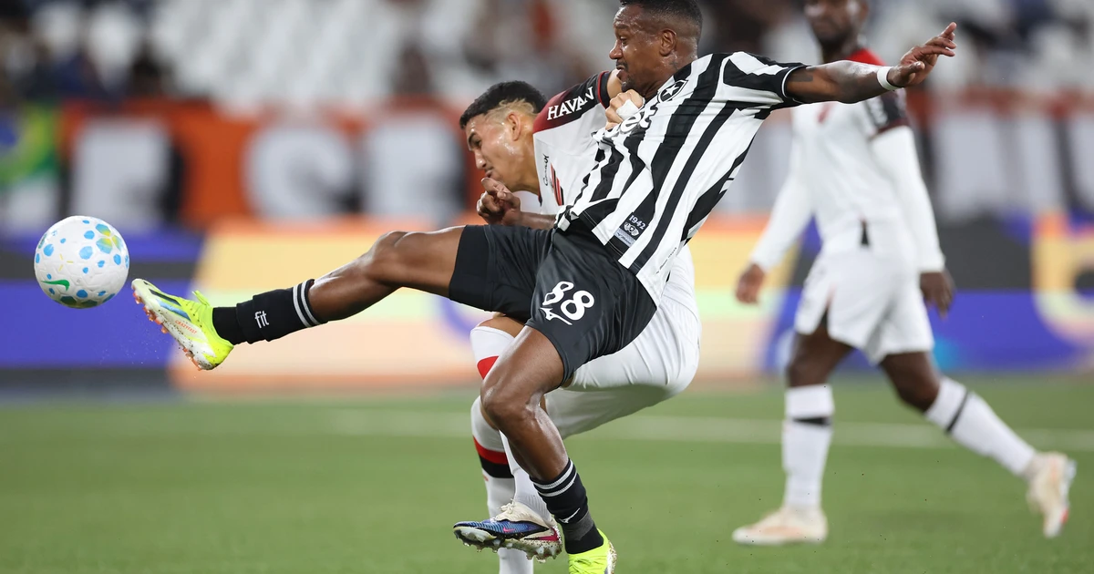 Bellão detalha estratégia tática com Edenílson e projeta retorno de Danilo ao Botafogo