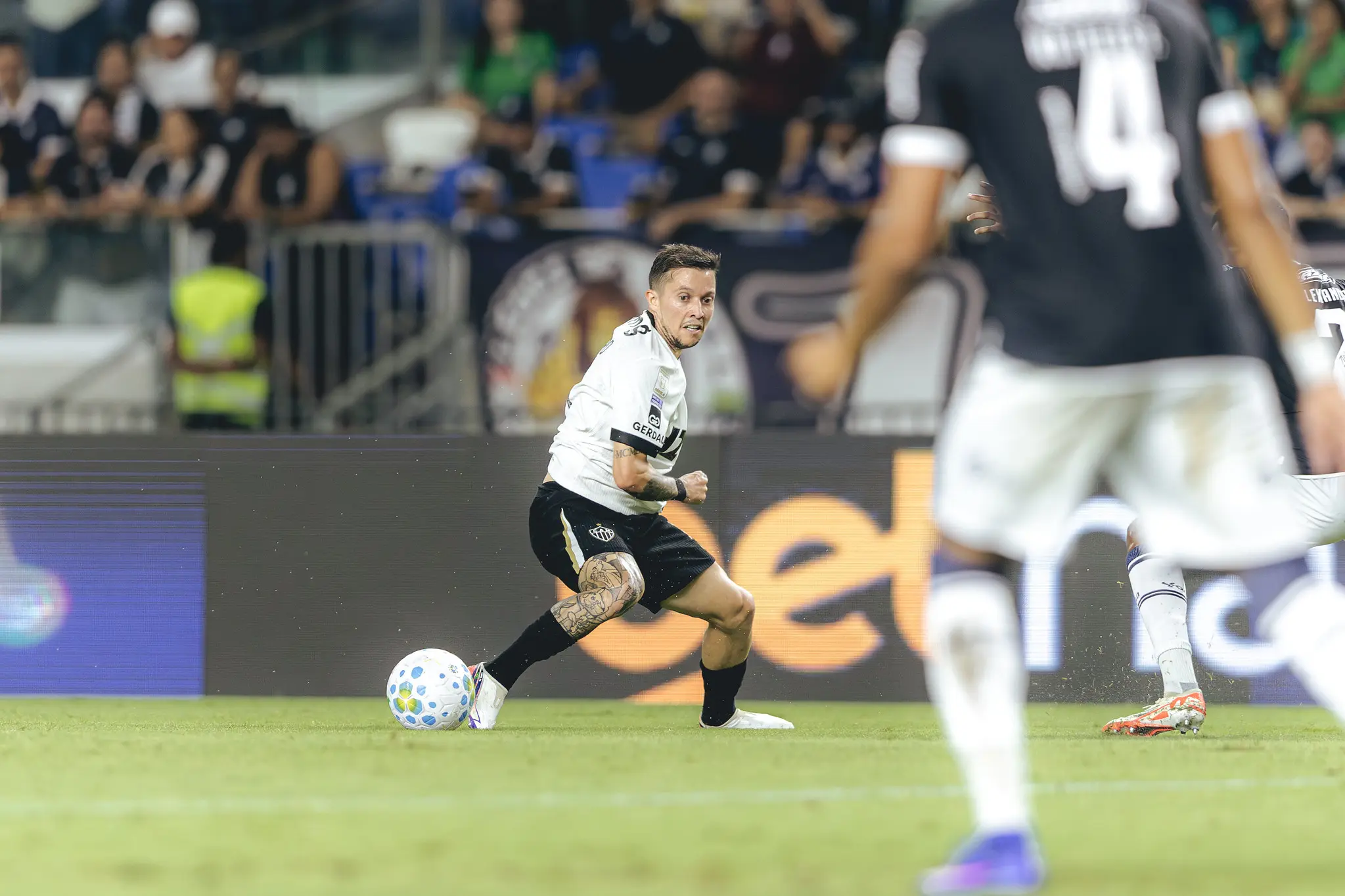 Bernard cobra maior atenção do Atlético-mg após novo tropeço no Brasileirão