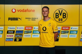 Borussia Dortmund reforça meio-campo com a contratação de Joey Veerman