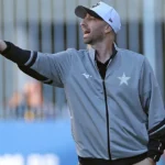 Botafogo avalia efetivação de Rodrigo Bellão no comando técnico