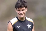 Botafogo busca renovação e valorização salarial do jovem Álvaro Montoro