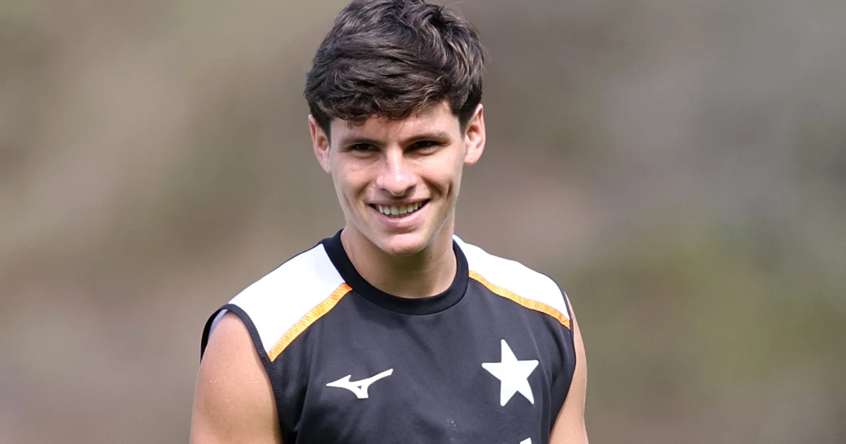 Botafogo busca renovação e valorização salarial do jovem Álvaro Montoro