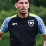 Botafogo concretiza transferência de zagueiro Kauã Branco para o futebol árabe
