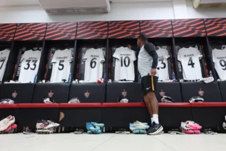 Botafogo define escalação com Lucas Monzón para duelo contra o Vitória