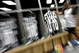 Botafogo define escalação com Lucas Villalba e Kauan Toledo para clássico contra o Fluminense