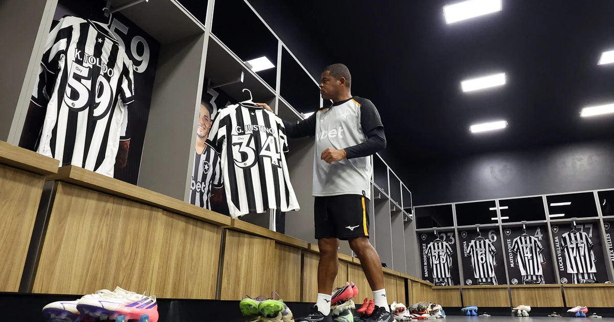 Botafogo define escalação com mudanças para duelo contra o Athletico-pr