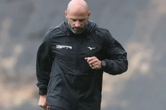 Botafogo encaminha desligamento de Franclim Carvalho após consenso interno